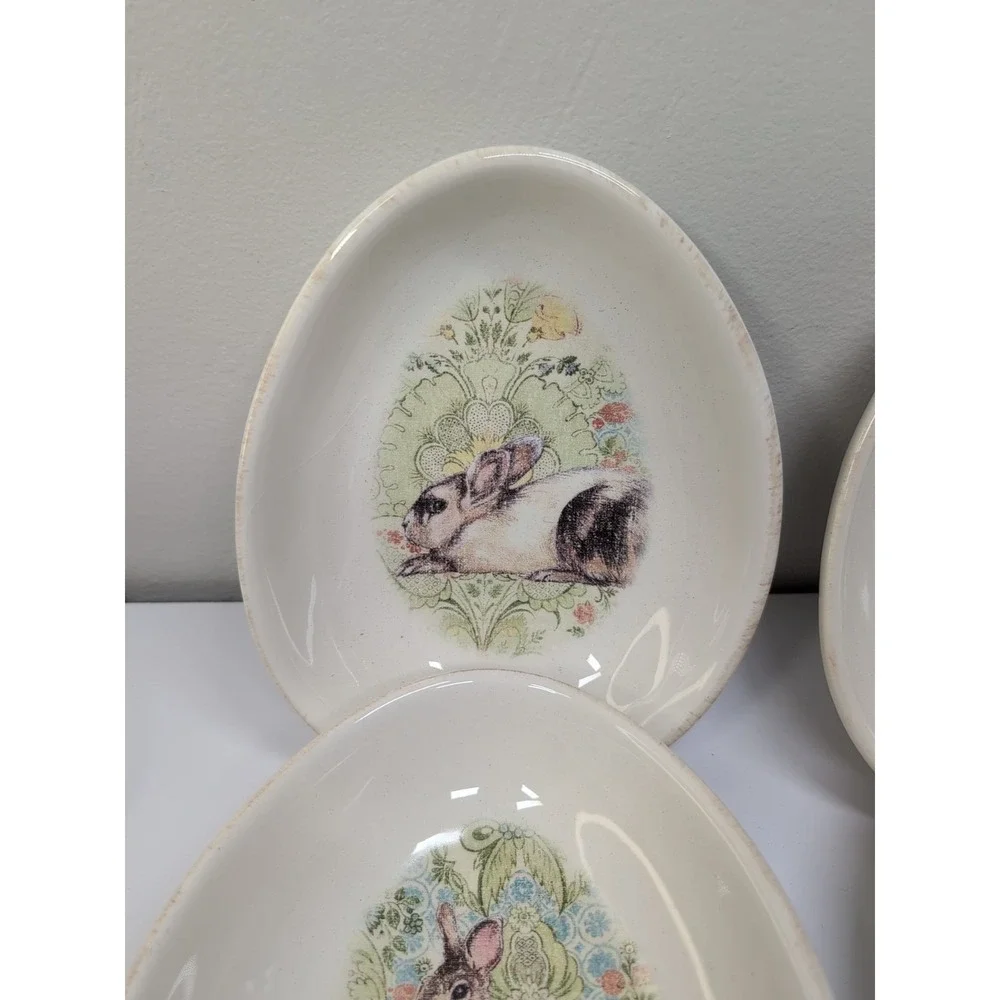 Pottery Barn Easter Egg Shape Bowl Set‎
